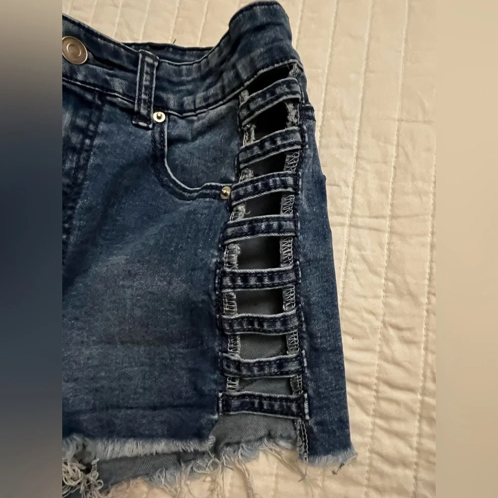 Windsor cutout denim shorts